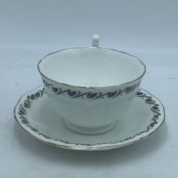 Vintage Mayfair England Bone China Teacup and Saucer with Purple Flowers - Picture 4 of 9